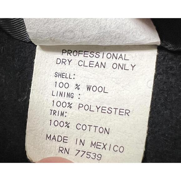 Vintage 90s Stephanie Mathews Wool Velvet-Trim 0ld Money Coat. Size 8 - Picture 8 of 9